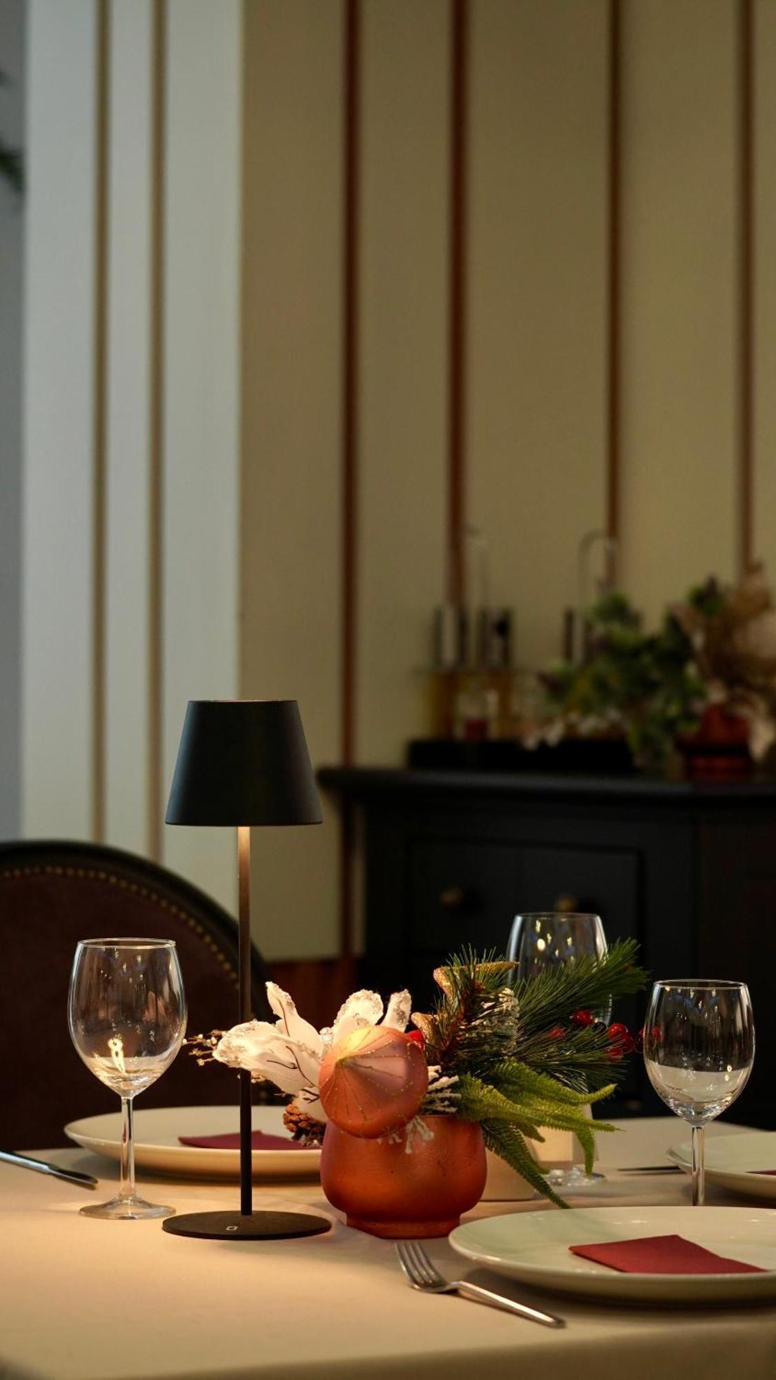 Hotel Carpat Inn Азуга Экстерьер фото