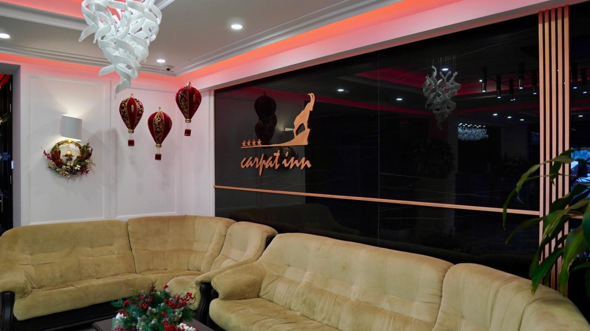 Hotel Carpat Inn Азуга Экстерьер фото